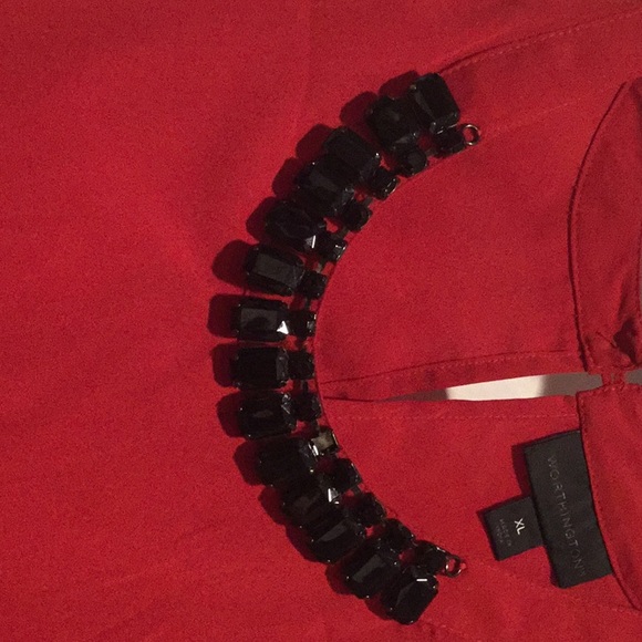 Red Sleeveless Blouse - Picture 2 of 2